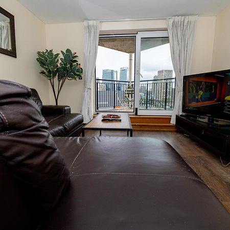 Two Bed Apartment Near Canary Wharf 伦敦 外观 照片