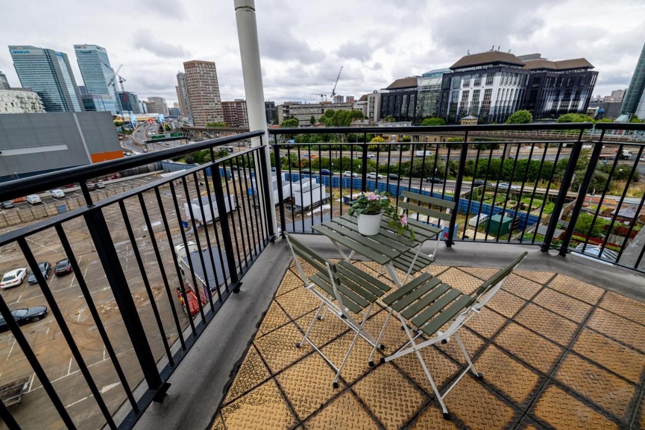 Two Bed Apartment Near Canary Wharf 伦敦 外观 照片