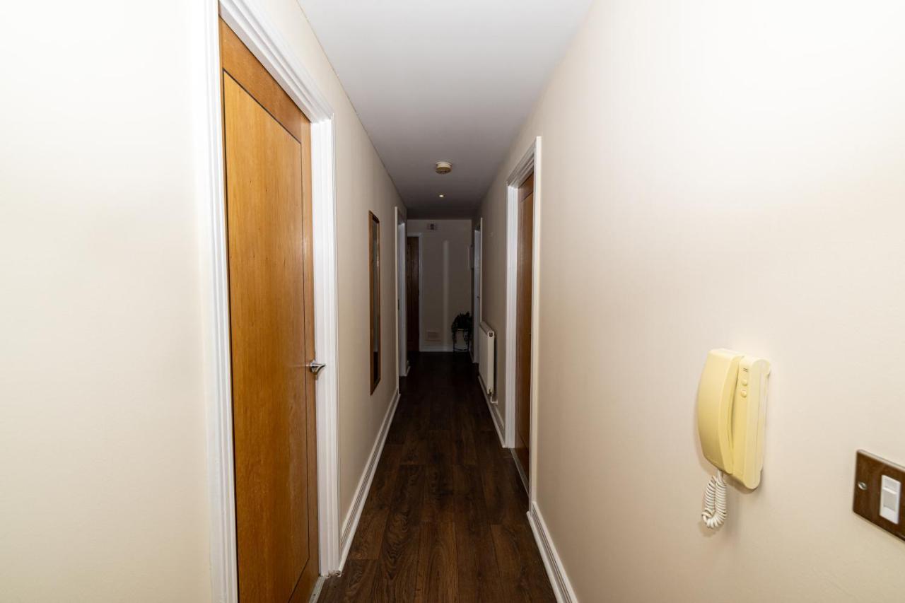 Two Bed Apartment Near Canary Wharf 伦敦 外观 照片