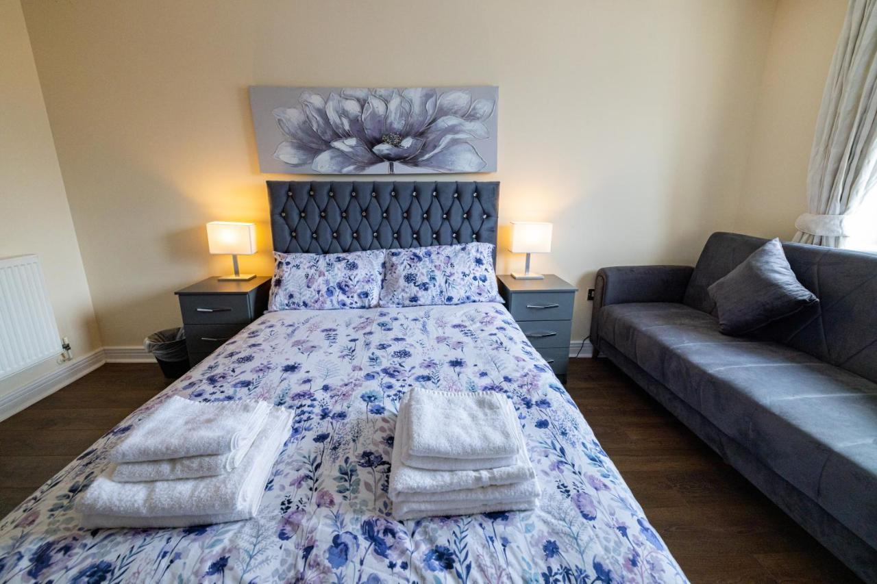Two Bed Apartment Near Canary Wharf 伦敦 外观 照片