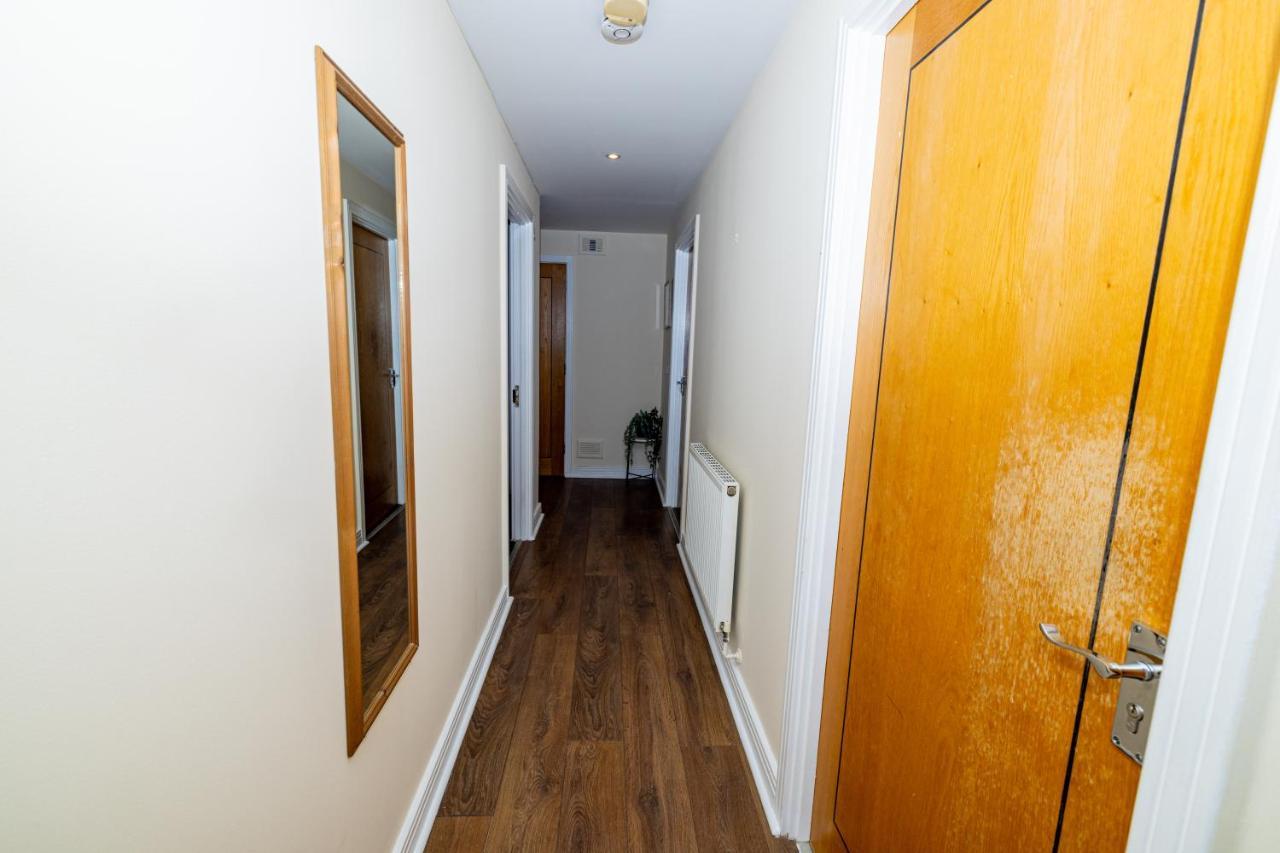 Two Bed Apartment Near Canary Wharf 伦敦 外观 照片
