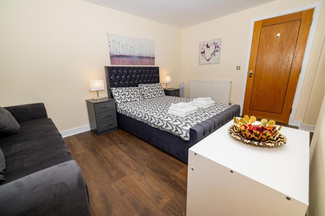 Two Bed Apartment Near Canary Wharf 伦敦 外观 照片