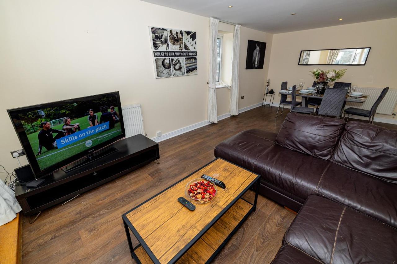 Two Bed Apartment Near Canary Wharf 伦敦 外观 照片