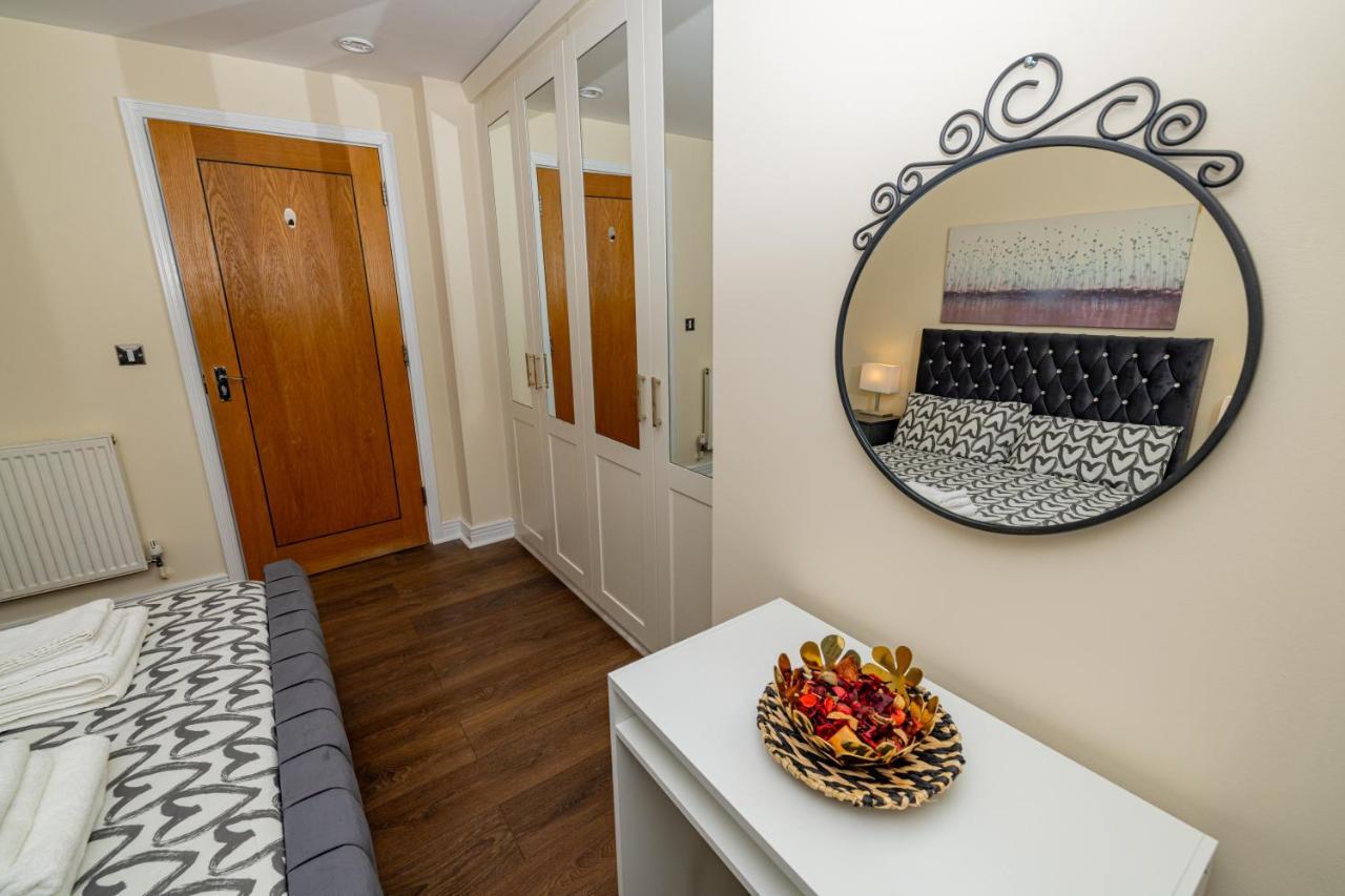 Two Bed Apartment Near Canary Wharf 伦敦 外观 照片