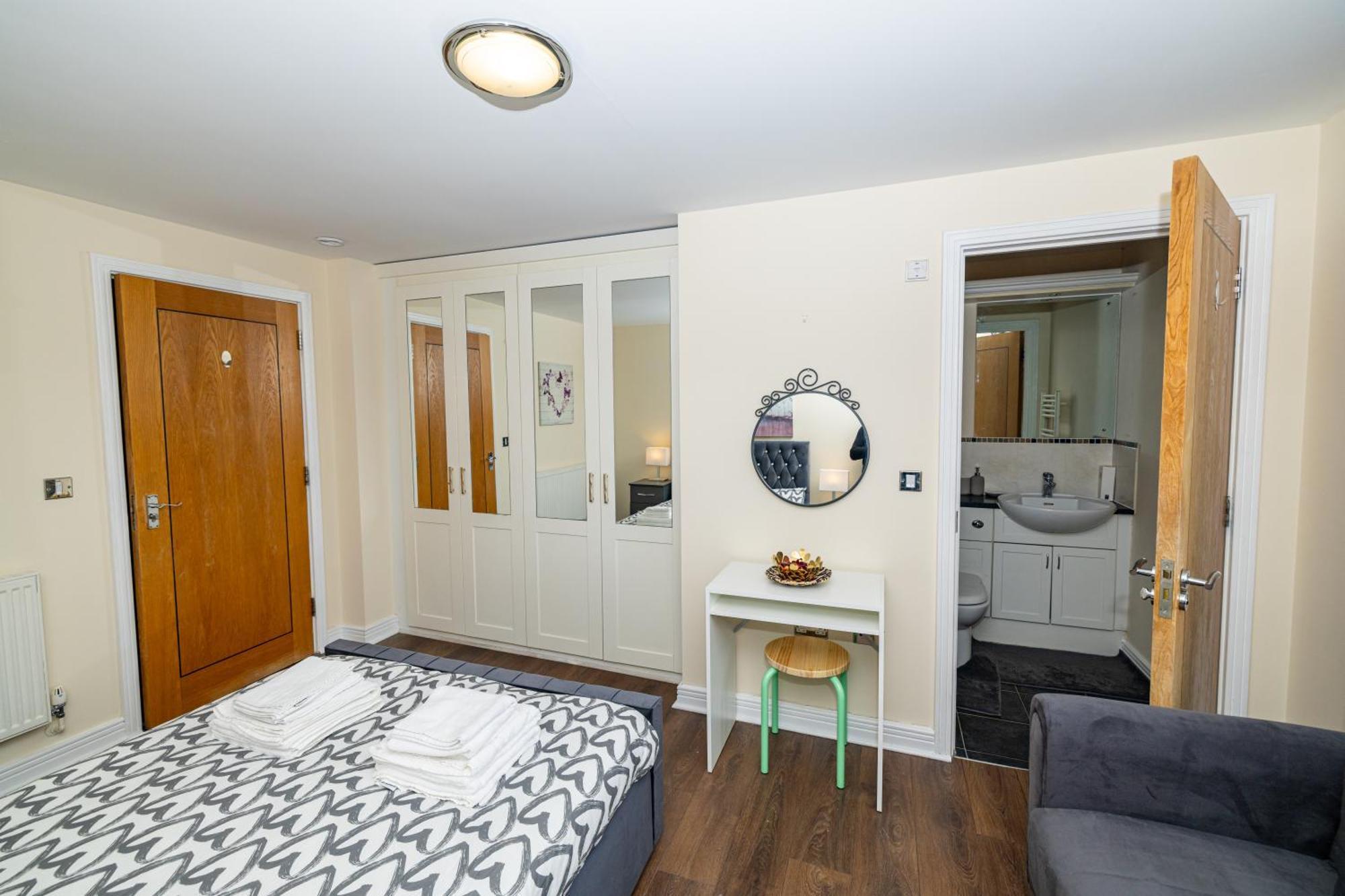 Two Bed Apartment Near Canary Wharf 伦敦 外观 照片